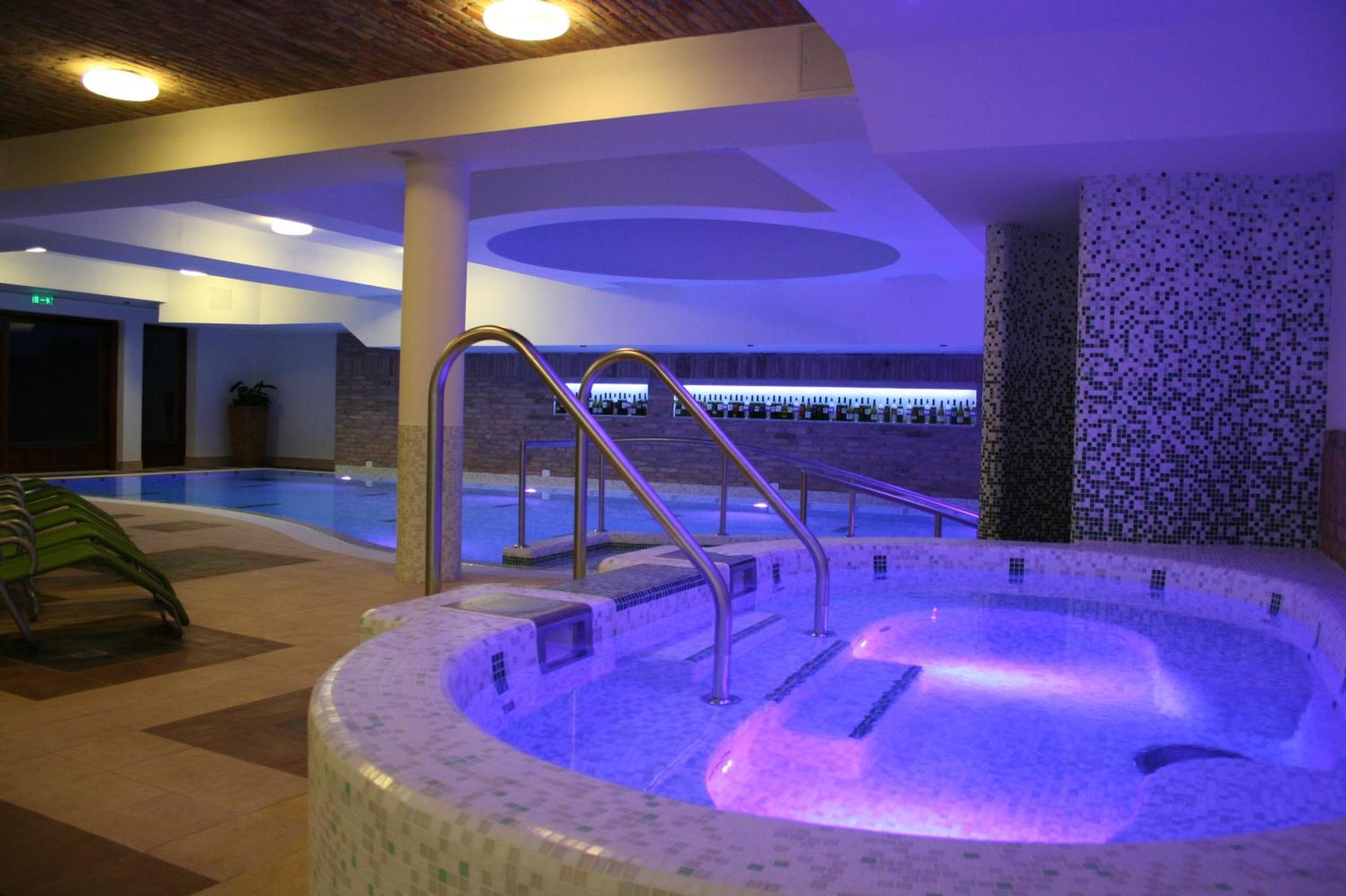Crocus Gere Bor Hotel Resort & Wine Spa Villány Dış mekan fotoğraf